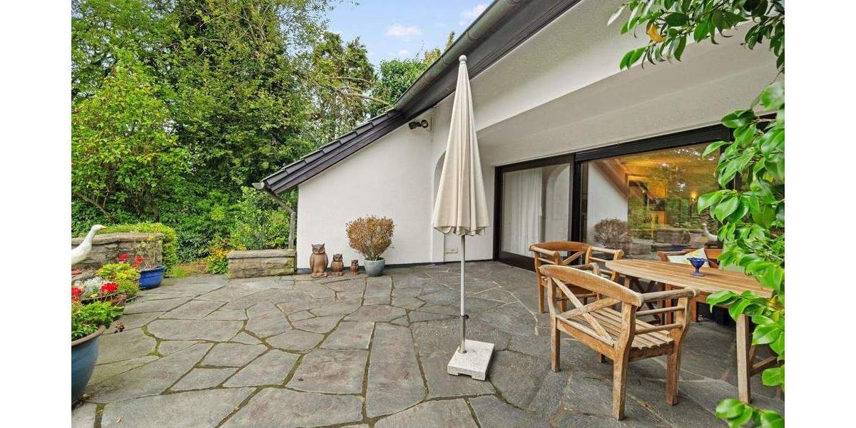 Einfamilienhaus Ratingen Hösel - 9 Zimmer, 303 m&sup2;, 1.450.000&euro; | Angebot:24462555
