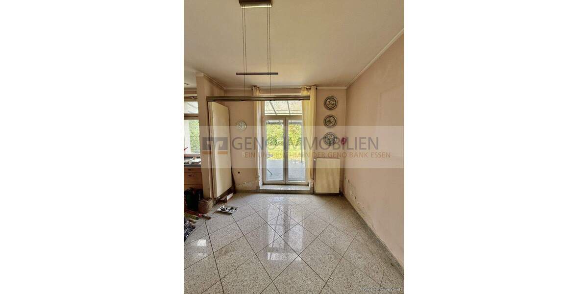 Mehrfamilienhaus, Wohnhaus Essen / Überruhr-Hinsel Überruhr-Hinsel - 9 Zimmer, 244 m&sup2;, 475.000&euro; | Angebot:25708871