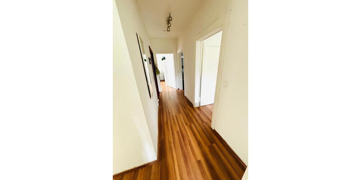 Maisonettenwohnung Düsseldorf Stadtbezirk 5 - 4 Zimmer, 85 m&sup2;, 1.000&euro; | Angebot:26327056