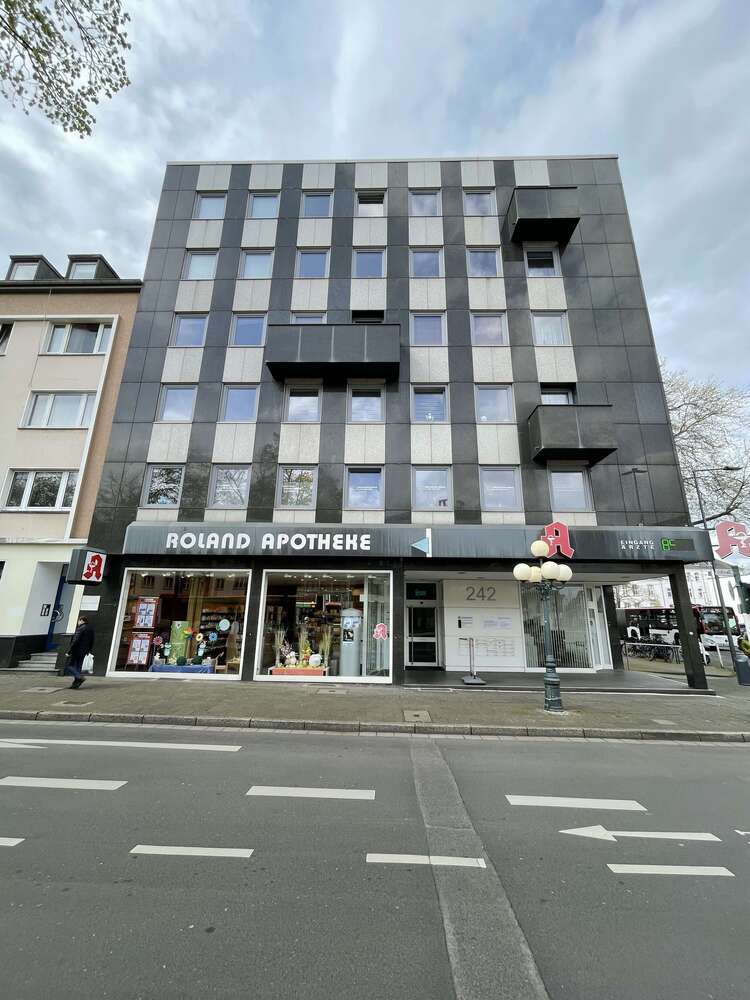 Büro in Krefeld 1.750 € 140 m²