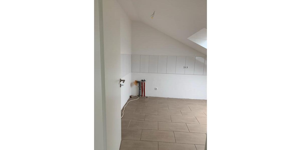 Dachgeschoßwohnung Duisburg Hamborn - 2 Zimmer, 64 m&sup2;, 388&euro; | Angebot:26341744