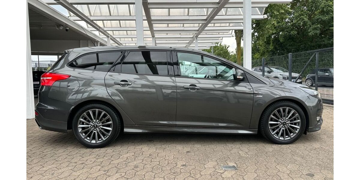 Ford Focus 145.000 km 8.950 &euro; Dinslaken 46539