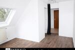 Dachgeschoßwohnung Essen Frillendorf - 3.5 Zimmer, 42 m&sup2;, 350&euro; | Angebot:26025407