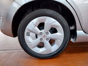 Suzuki Swift Comfort Mild Hybrid Klima met. Alu 4.664 km 15.870 € HAAN 42781