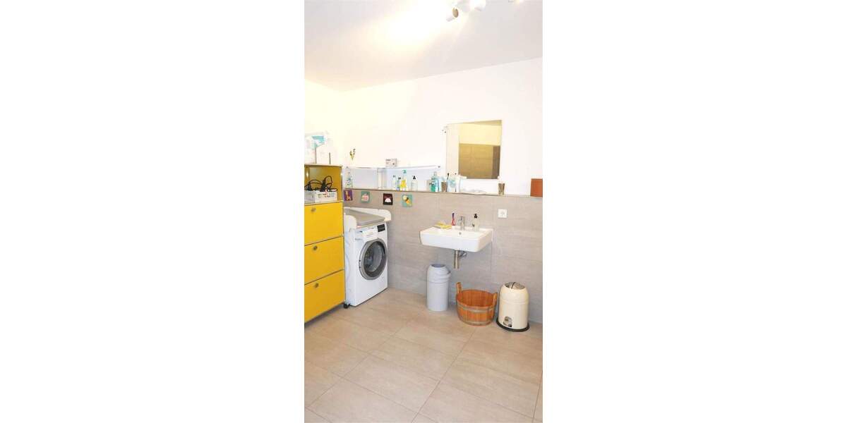 Etagenwohnung Düsseldorf Flingern Nord - 3 Zimmer, 117 m&sup2;, 1.879&euro; | Angebot:24766682