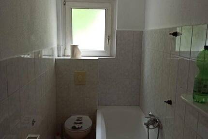 Modernisierte 3 Zimmerwohnung mit Balkon und Tageslichtbad 3 zimmer