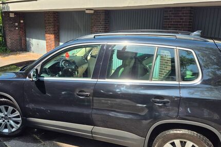 VW Tiguan 180.000 km 5.390 &euro; Duisburg 47169