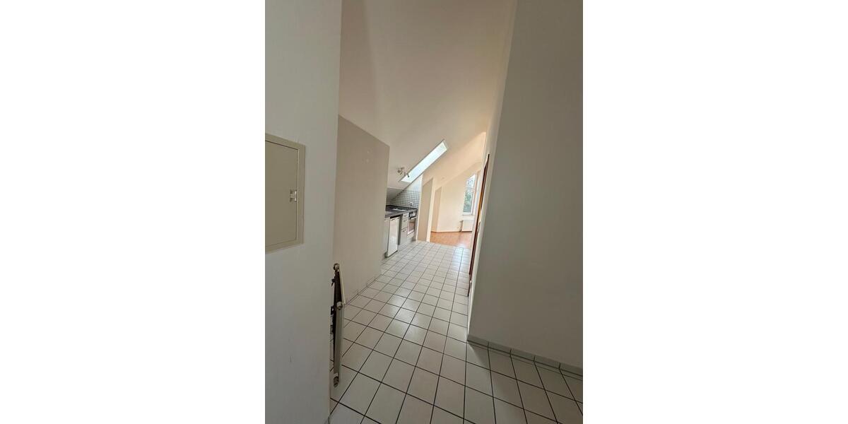 Dachgeschoßwohnung Neuss Gnadental - 2 Zimmer, 54 m&sup2;, 650&euro; | Angebot:25404219