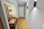 Sanierte 4-Zimmer-Wohnung mit Loggia und Tiefgarage!
