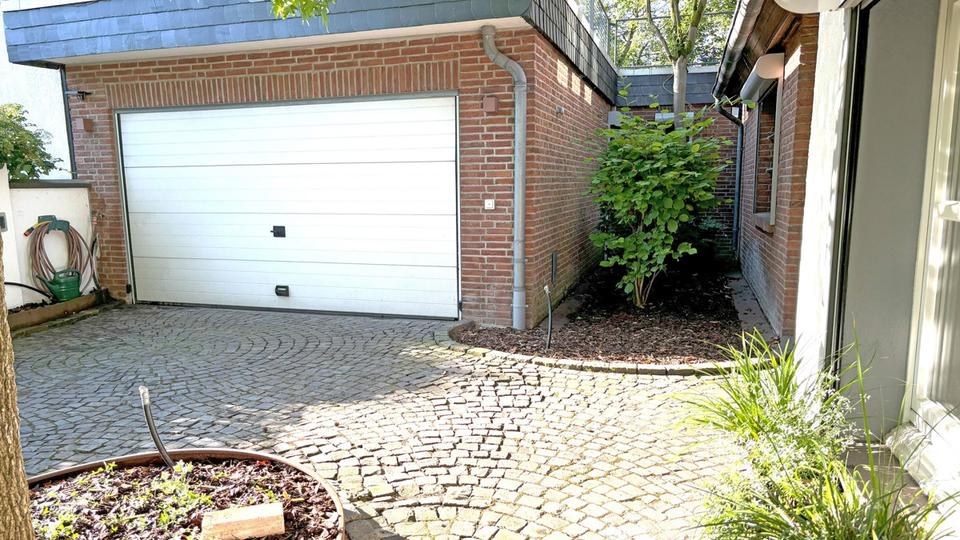 Zur Miete: Wohnhaus der Superlative am Jungbornpark! 7 zimmer