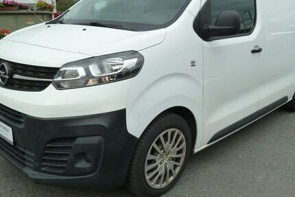 Opel Vivaro 153.000 km 12.500 € Duisburg 47269