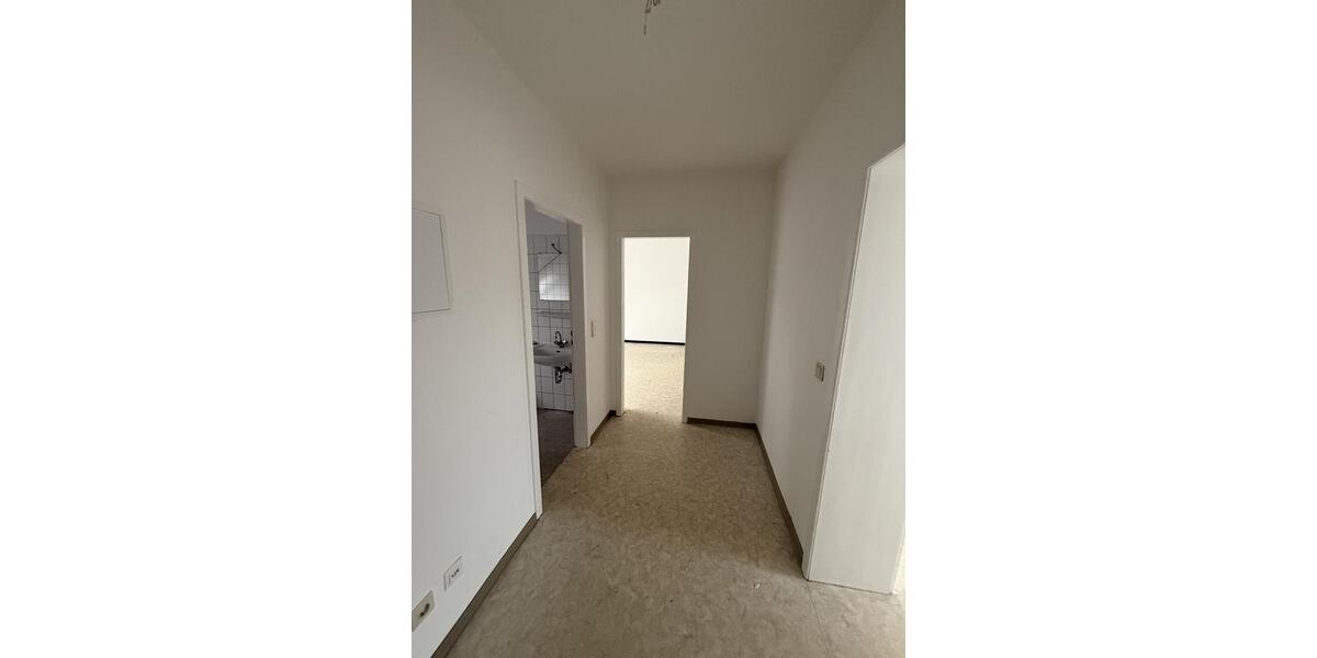 Dachgeschoßwohnung Duisburg Hamborn - 2.5 Zimmer, 53 m&sup2;, 281&euro; | Angebot:25524174