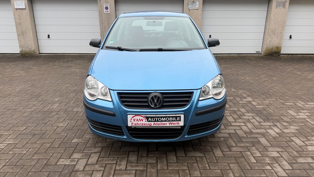 VW Polo 82.133 km 4.399 &euro; Essen 45356