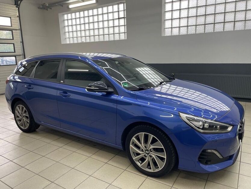 i30