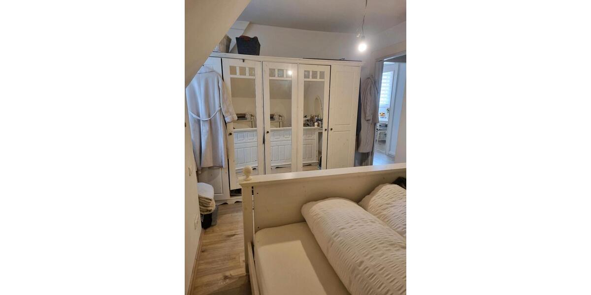 Dachgeschoßwohnung Wülfrath - 2 Zimmer, 50 m&sup2;, 700&euro; | Angebot:25417021