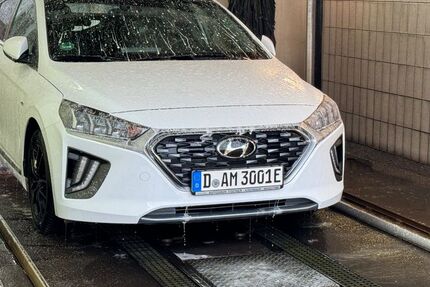 Hyundai IONIQ 65.000 km 15.900 &euro; Düsseldorf 40599