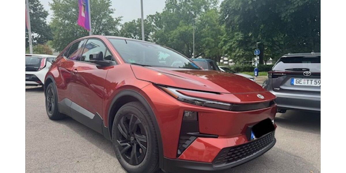 Toyota C-HR 2.874 km 39.790 &euro; Gelsenkirchen 45891