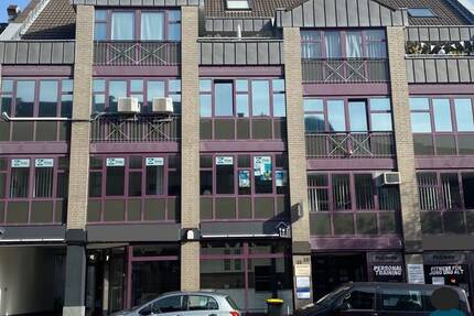 (D)EIN Wohn-und Gescha?ftshaus in TOP-Lage 6 Gewerbeeinheiten 2 Wohneinheiten 12 Stellplätze zimmer