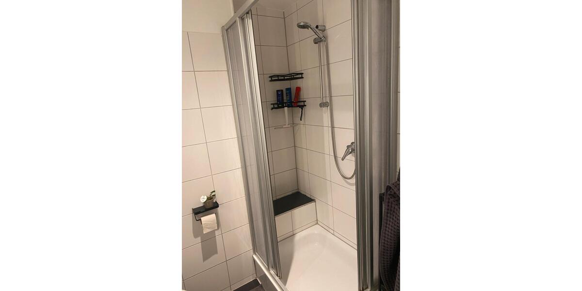 Etagenwohnung Düsseldorf Oberbilk - 3 Zimmer, 67 m&sup2;, 580&euro; | Angebot:24616426