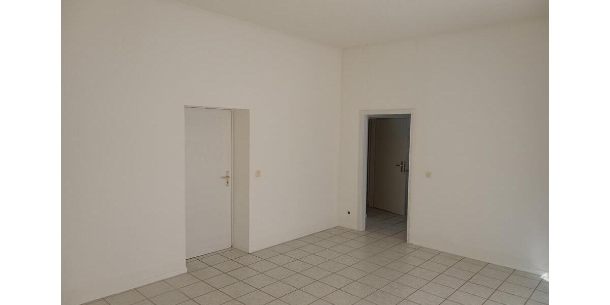 Etagenwohnung Düsseldorf Derendorf - 3 Zimmer, 93 m&sup2;, 299.000&euro; | Angebot:26951472