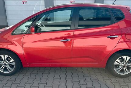 Kia Venga 57.800 km 8.900 &euro; Duisburg 47058