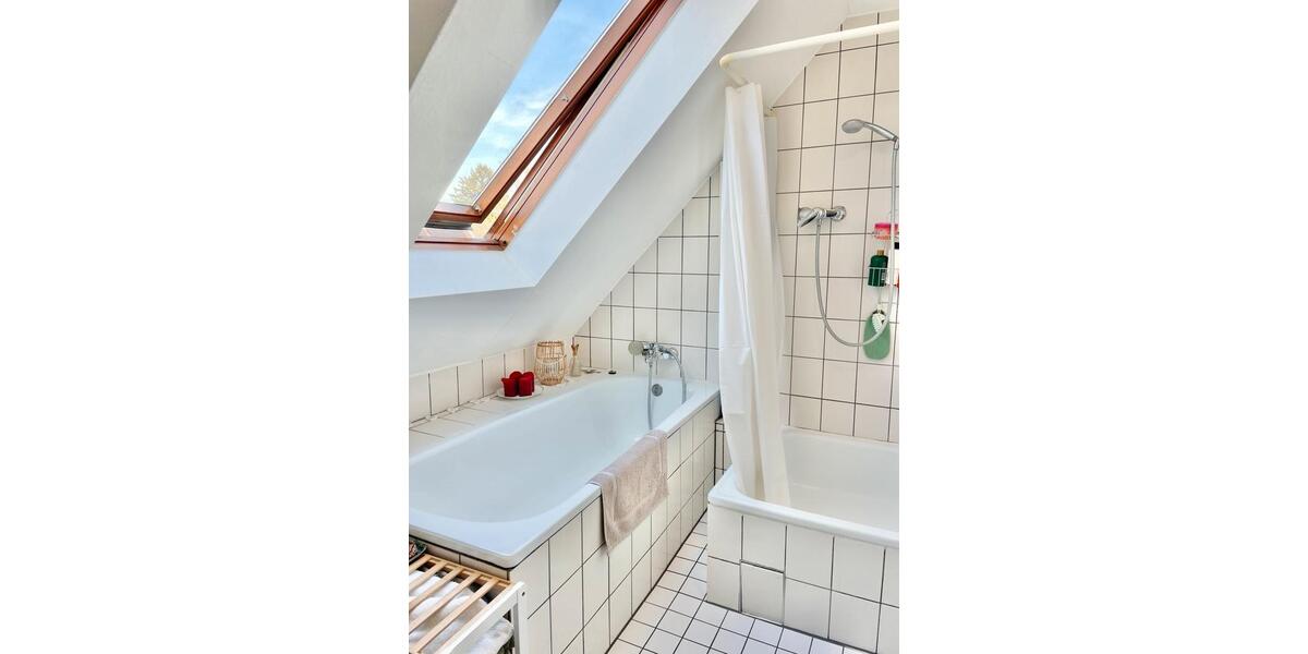 Dachgeschoßwohnung Düsseldorf Stadtbezirk 3 - 1 Zimmer, 45 m&sup2;, 530&euro; | Angebot:24982486