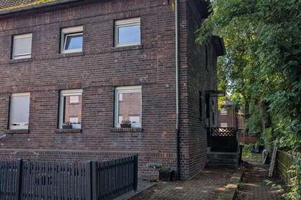 Haus Duisburg Beeck - 3 Zimmer, 66 m&sup2;, 249.000&euro; | Angebot:26975771
