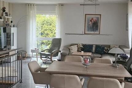 Wohnung Bottrop Feldhausen - 2 Zimmer, 85 m&sup2;, 815&euro; | Angebot:26453755
