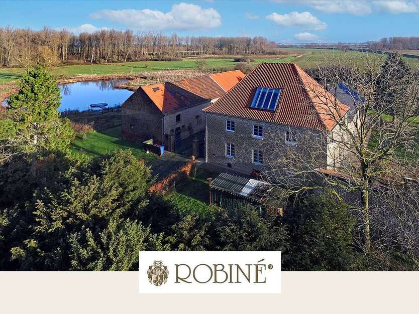 Haus zum Kaufen in Meerbusch 5.250.000 € 366 m² 10 zimmer