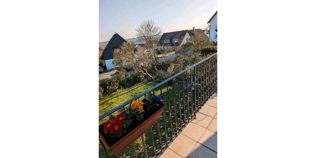 Dachgeschoßwohnung Heiligenhaus - 4 Zimmer, 105 m&sup2;, 950&euro; | Angebot:26061997