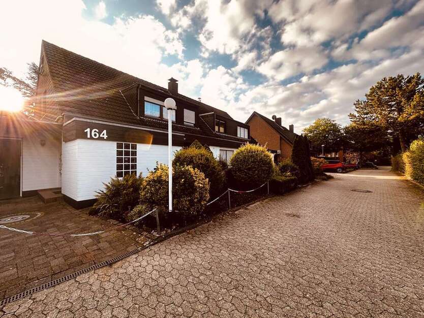 Haus zum Kaufen in Krefeld 598.000 € 142 m²