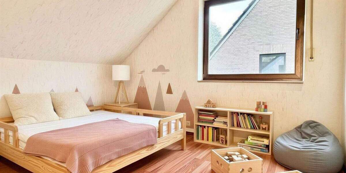 Mehrfamilienhaus, Wohnhaus Duisburg Hochemmerich - 4 Zimmer, 99 m&sup2;, 295.000&euro; | Angebot:25629847