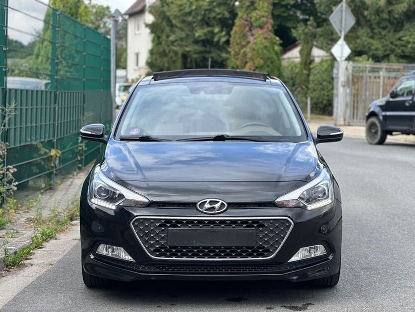 i20