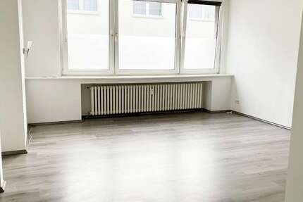 Wohnung zum Mieten in Oberhausen 300 € 34 m² 1 zimmer
