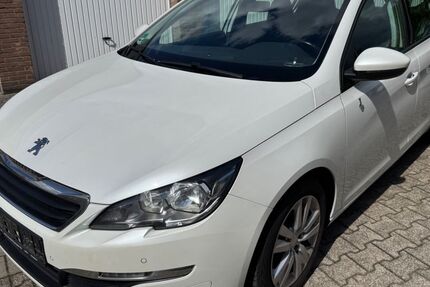 Peugeot 308 176.000 km 3.990 &euro; Neuss 41462
