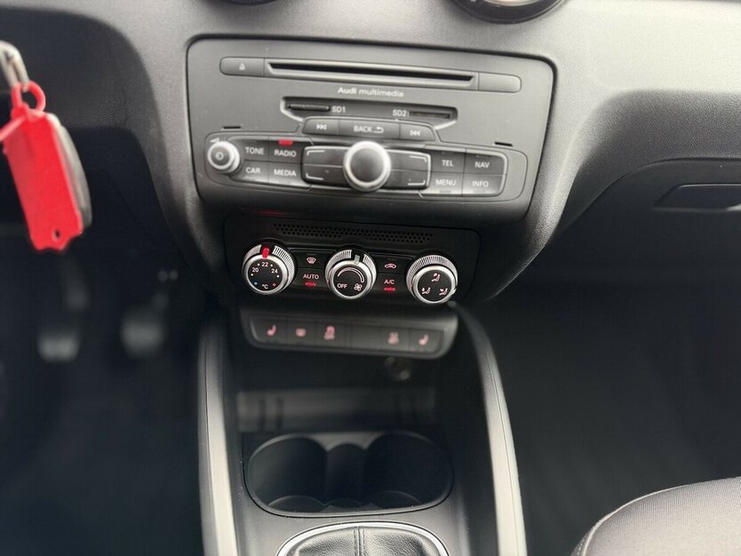 Audi A1 S-LIne Navigation Xenon 77.000 km 13.990 € Mönchengladbach 41066