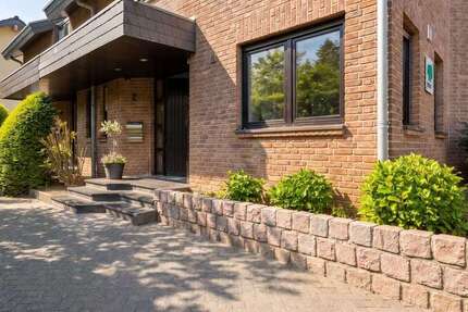 Haus Kaarst-Büttgen Büttgen - 5 Zimmer, 185 m&sup2;, 895.000&euro; | Angebot:26914241