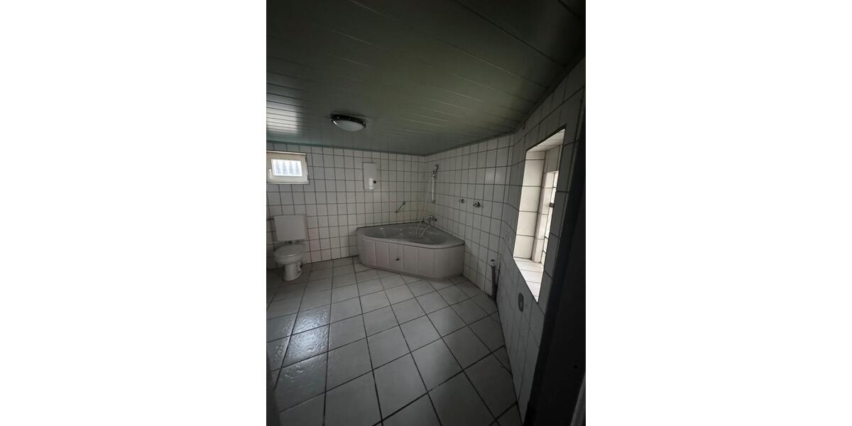 Einfamilienhaus Duisburg Hamborn - 1 Zimmer, 80 m&sup2;, 950&euro; | Angebot:26443104