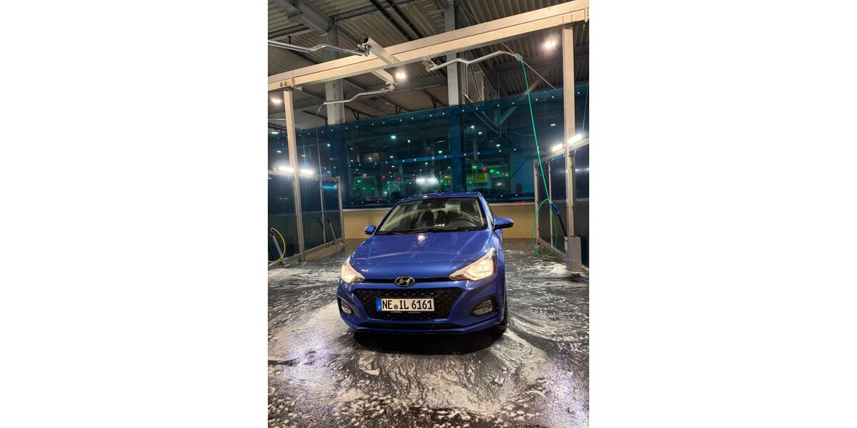 Hyundai i20 69.000 km 8.350 &euro; Krefeld 47829