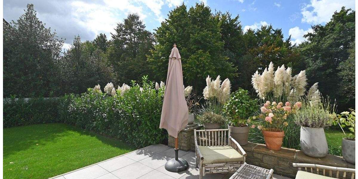 Einfamilienhaus Essen Bredeney - 1 Zimmer, 330 m&sup2;, 5.500&euro; | Angebot:25275680