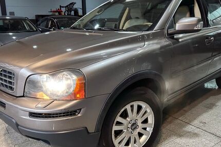 Volvo XC90 190.000 km 8.990 € Duisburg 47059