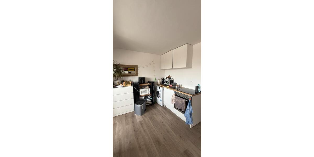 Dachgeschoßwohnung Düsseldorf Derendorf - 1 Zimmer, 25 m&sup2;, 500&euro; | Angebot:26384284
