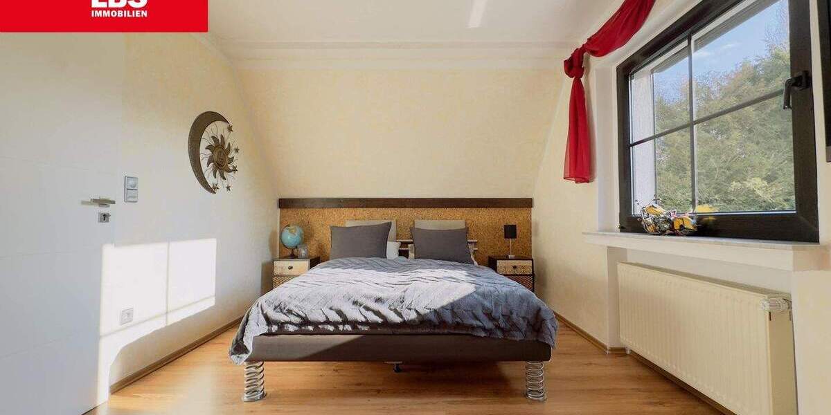 Einfamilienhaus Oberhausen Sterkrade-Nord - 3 Zimmer, 130 m&sup2;, 579.000&euro; | Angebot:24969023