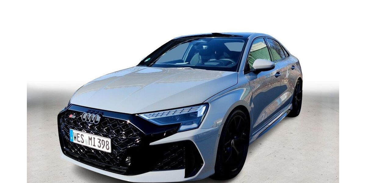 Audi RS3 4.000 km 74.440 &euro; Moers 47441