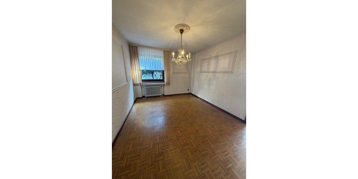Einfamilienhaus Duisburg Rheinhausen - 7.5 Zimmer, 186 m&sup2;, 550.000&euro; | Angebot:26921852