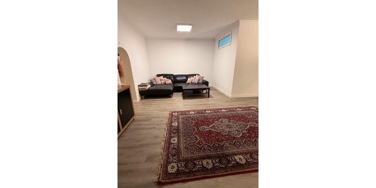 Etagenwohnung Krefeld Cracau - 3 Zimmer, 110 m&sup2;, 315.000&euro; | Angebot:24795955