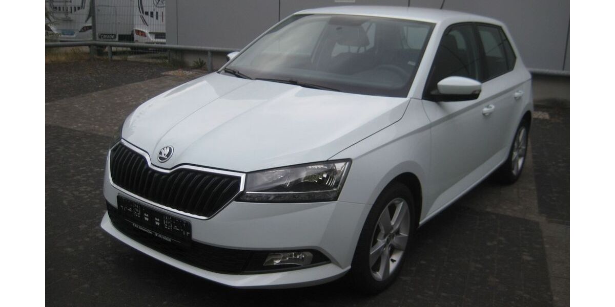 Skoda Fabia 93.800 km 7.600 &euro; Krefeld 47800