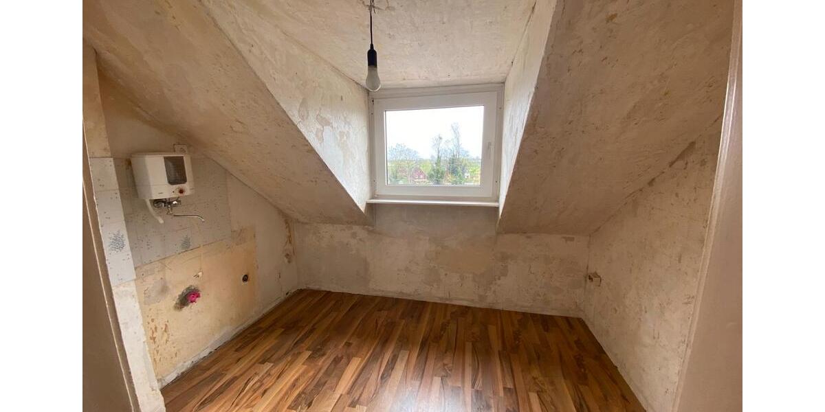 Dachgeschoßwohnung Duisburg Hochheide - 2 Zimmer, 37 m&sup2;, 550&euro; | Angebot:24117818