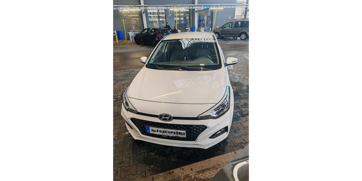 Hyundai i20 88.000 km 11.950 &euro; Dinslaken 46539