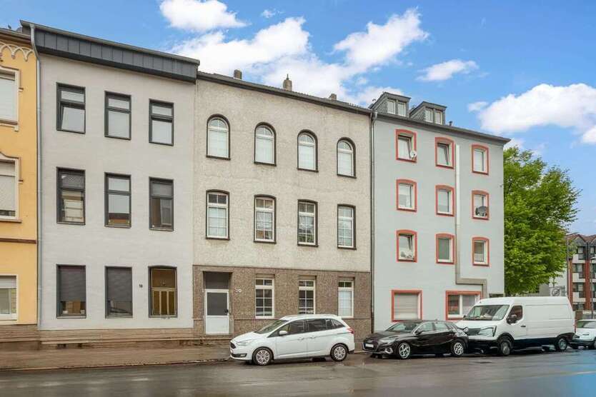 Haus zum Kaufen in Krefeld 370.000 € 313 m²